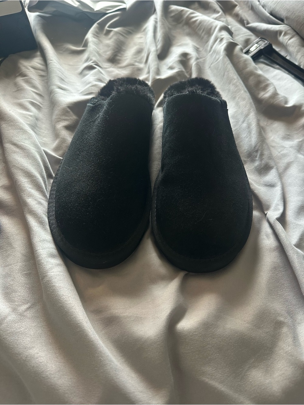 Koolaburra Black Plush Faux-Fur Slip-On Slippers